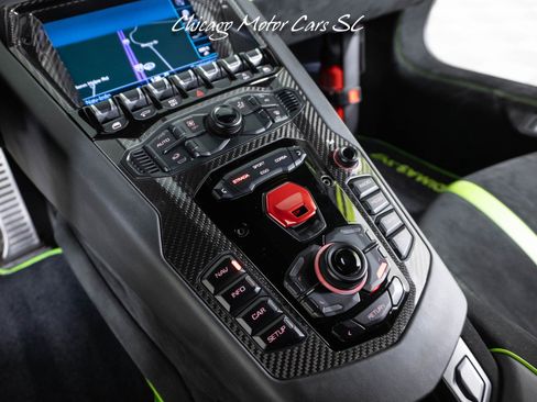 Used 2019 Lamborghini Aventador SVJ AWD/4WD image 50