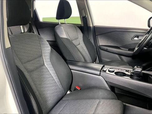 Used 2023 Nissan Rogue SV AWD/4WD image 7