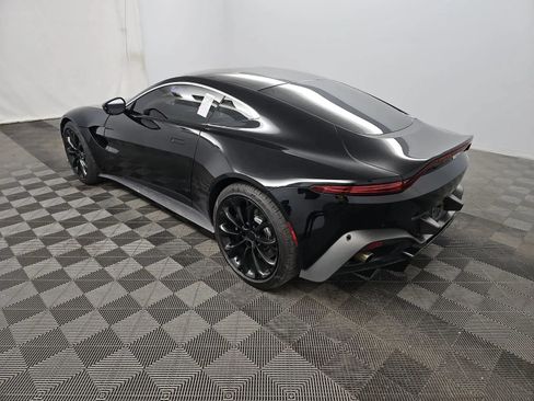 Used 2019 Aston Martin V8 Vantage Coupe RWD image 9