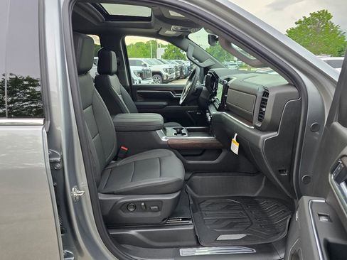 New 2026 GMC Sierra 2500 SLT w/ SLT Premium Package AWD/4WD image 29
