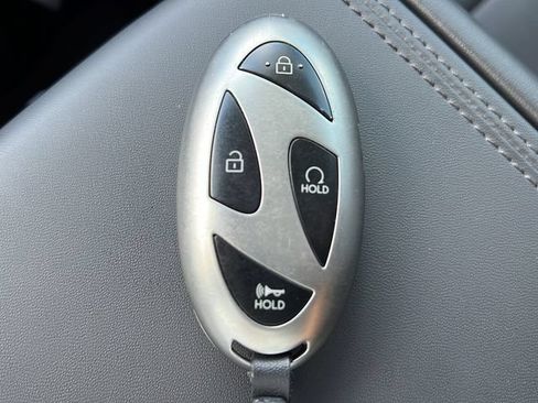 Used 2025 Hyundai Santa Fe SEL FWD image 34