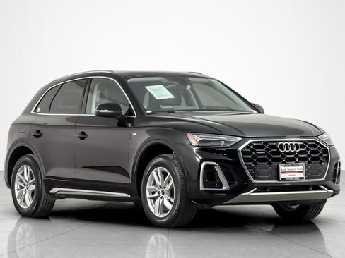 Used 2023 Audi Q5 2.0T Premium w/ Convenience Package AWD/4WD image 7