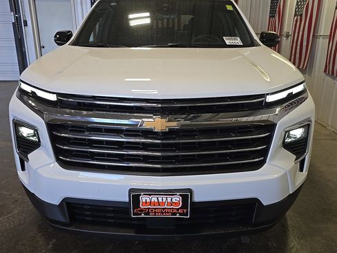 New 2026 Chevrolet Traverse LT w/ Sun and Wheel Package AWD/4WD image 20