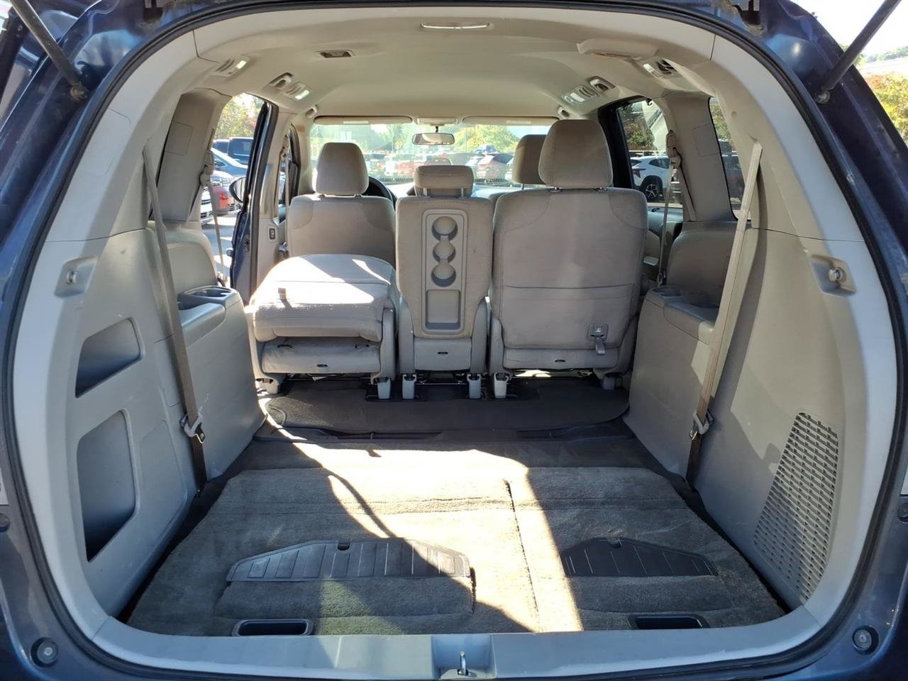 Used 2015 Honda Odyssey EX image 10