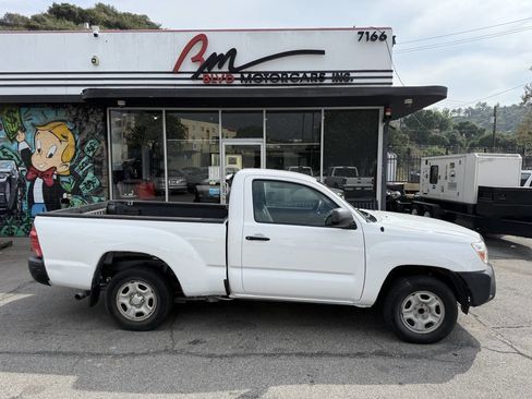 Used 2014 Toyota Tacoma 2WD Regular Cab image 5