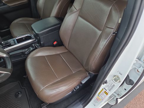 Certified 2019 Toyota Tacoma Limited AWD/4WD image 13