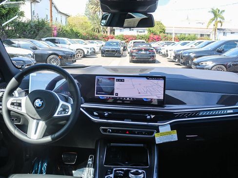 New 2026 BMW X5 M60i image 12