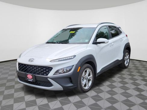 Used 2023 Hyundai Kona SEL w/ Cargo Package AWD/4WD image 2