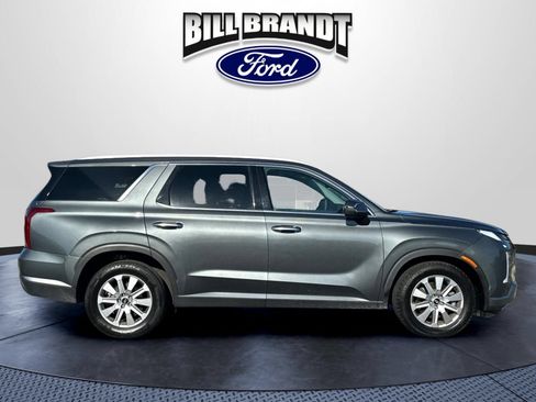 Used 2025 Hyundai Palisade SEL FWD image 2