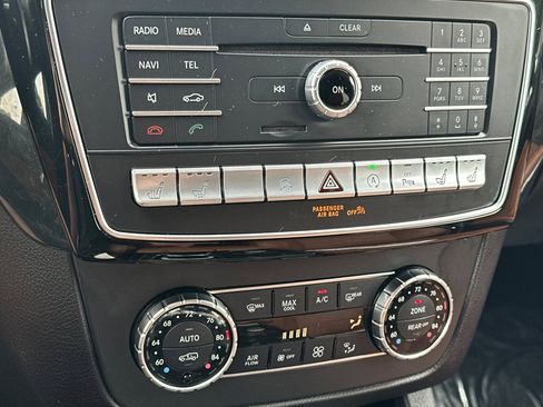 Used 2018 Mercedes-Benz GLS 550 4MATIC image 25