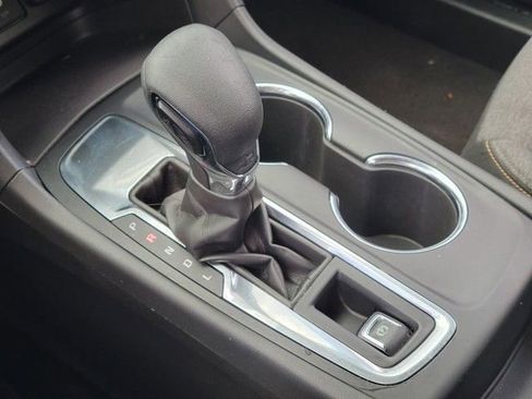 Used 2023 Chevrolet Equinox LT image 23