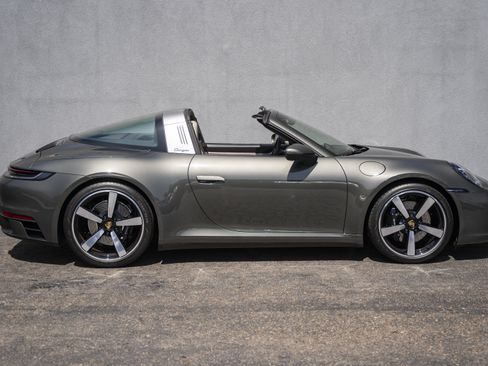 Used 2022 Porsche 911 Targa 4S AWD/4WD image 6