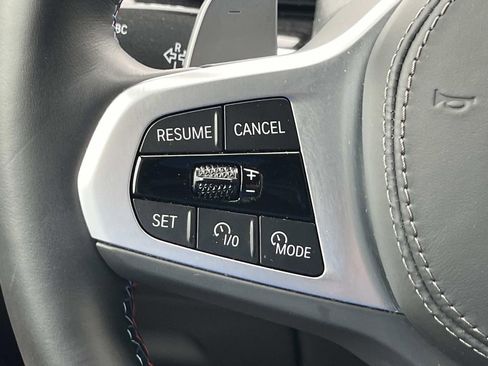 Used 2025 BMW X7 M60i w/ Executive Package image 31