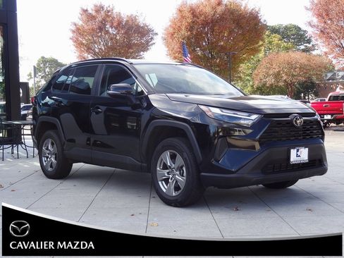 Used 2024 Toyota RAV4 XLE image 1