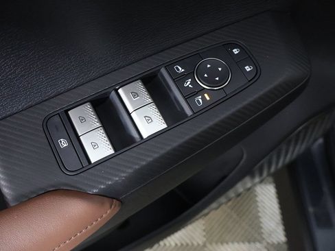 Used 2025 Mitsubishi Outlander SEL AWD/4WD image 41