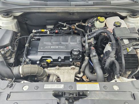 Used 2015 Chevrolet Cruze LT image 24