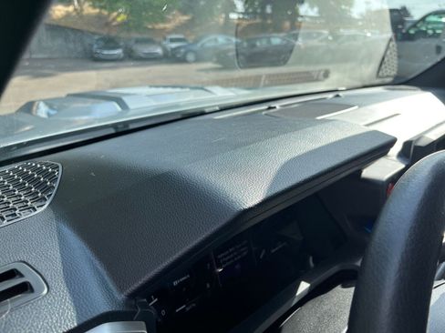 Used 2024 Toyota Tacoma TRD Sport image 34