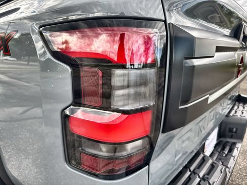 Used 2025 Nissan Frontier PRO-4X AWD/4WD image 26