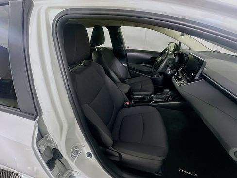 Used 2022 Toyota Corolla LE w/ Carpet Mat Package (TMS) image 30