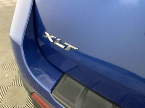 Used 2022 Ford Explorer XLT w/ Equipment Group 202A AWD/4WD image 16