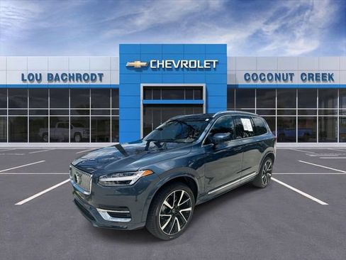 Used 2023 Volvo XC90 B6 Plus w/ Protection Package Premier AWD/4WD image 4