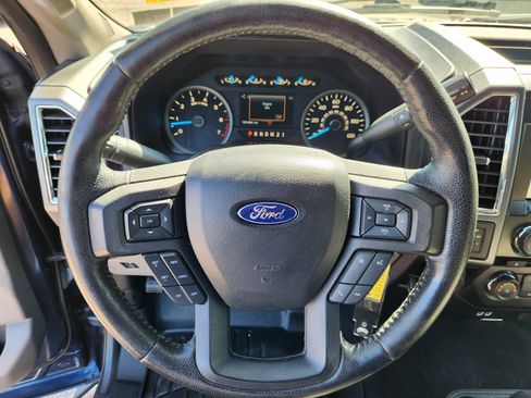 Used 2016 Ford F150 XLT w/ Equipment Group 302A Luxury AWD/4WD image 9