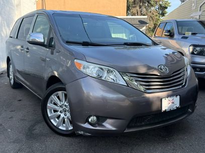 Used 2017 Toyota Sienna XLE