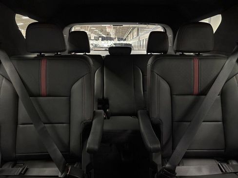 New 2026 Chevrolet Traverse RS w/ LPO, Floor Liner Package AWD/4WD image 23