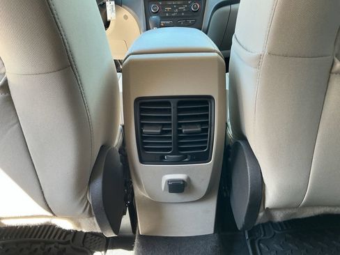 Used 2017 Ford Escape SE AWD/4WD image 27