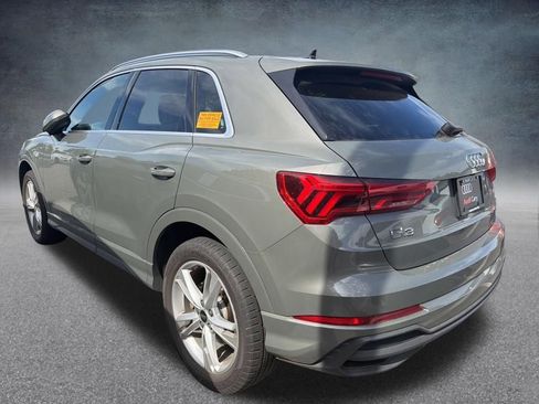 Used 2023 Audi Q3 2.0T Premium w/ Convenience Package AWD/4WD image 2