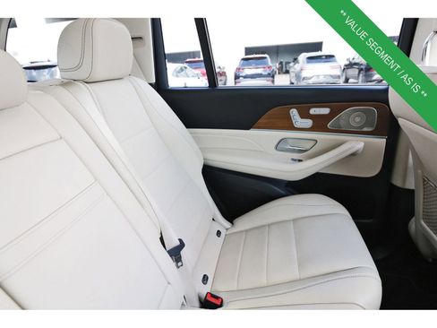 Used 2021 Mercedes-Benz GLS 450 4MATIC image 14