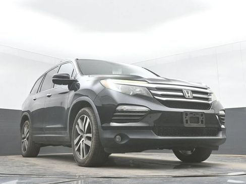 Used 2016 Honda Pilot Elite image 31