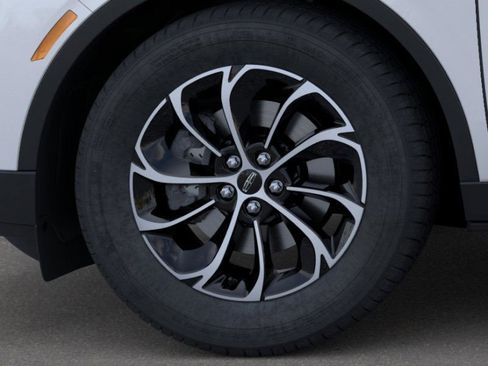 New 2026 Lincoln Nautilus Premier w/ Equipment Group 102A image 19