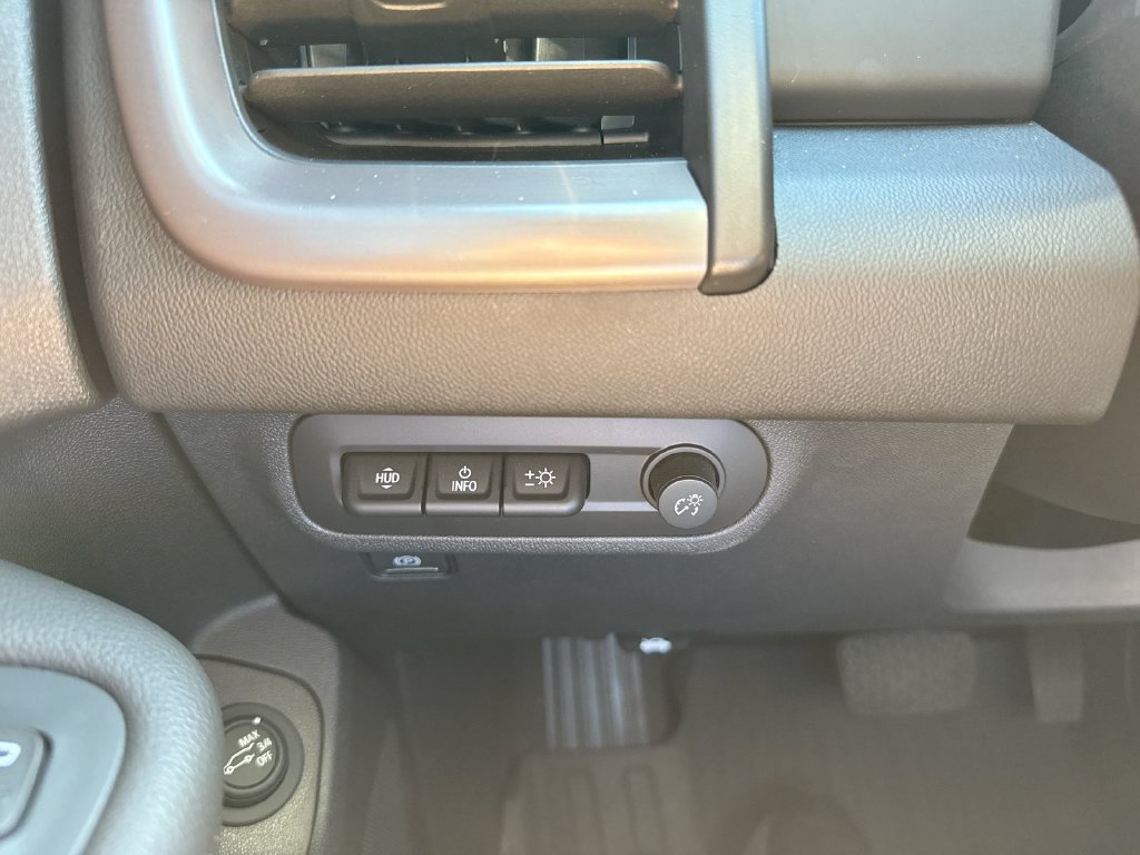 Used 2022 GMC Terrain AT4 w/ Infotainment Package II AWD/4WD image 18