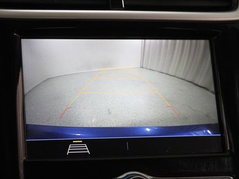 Used 2018 Chevrolet Sonic LT w/ Convenience Package image 12