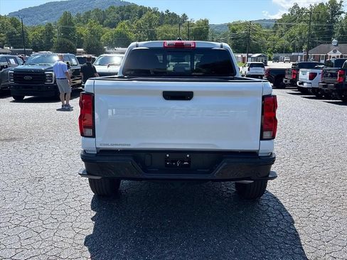 Used 2024 Chevrolet Colorado Trail Boss w/ Technology Package AWD/4WD image 6