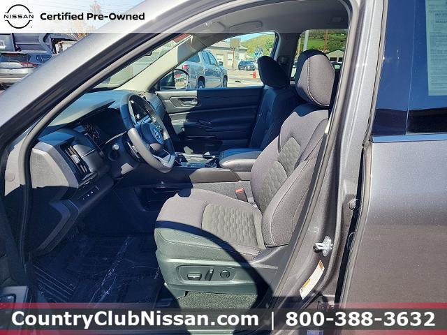 Certified 2025 Nissan Pathfinder SV AWD/4WD image 11
