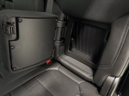 Used 2020 Chevrolet Silverado 2500 LTZ image 32