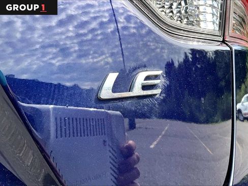 Used 2022 Toyota Corolla LE FWD image 10