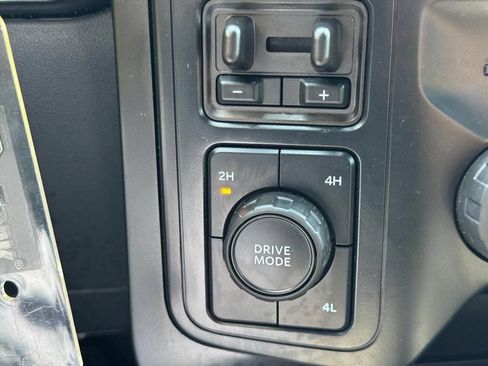 Used 2024 Ford F150 STX AWD/4WD image 19