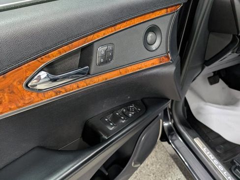 Used 2020 Lincoln Nautilus Reserve w/ Equipment Group 201A image 13