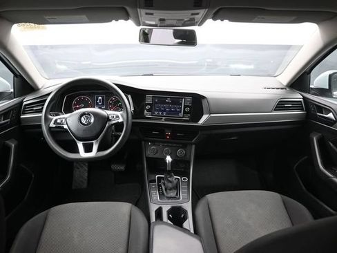 Used 2019 Volkswagen Jetta S w/ Driver Assistance Package FWD image 9