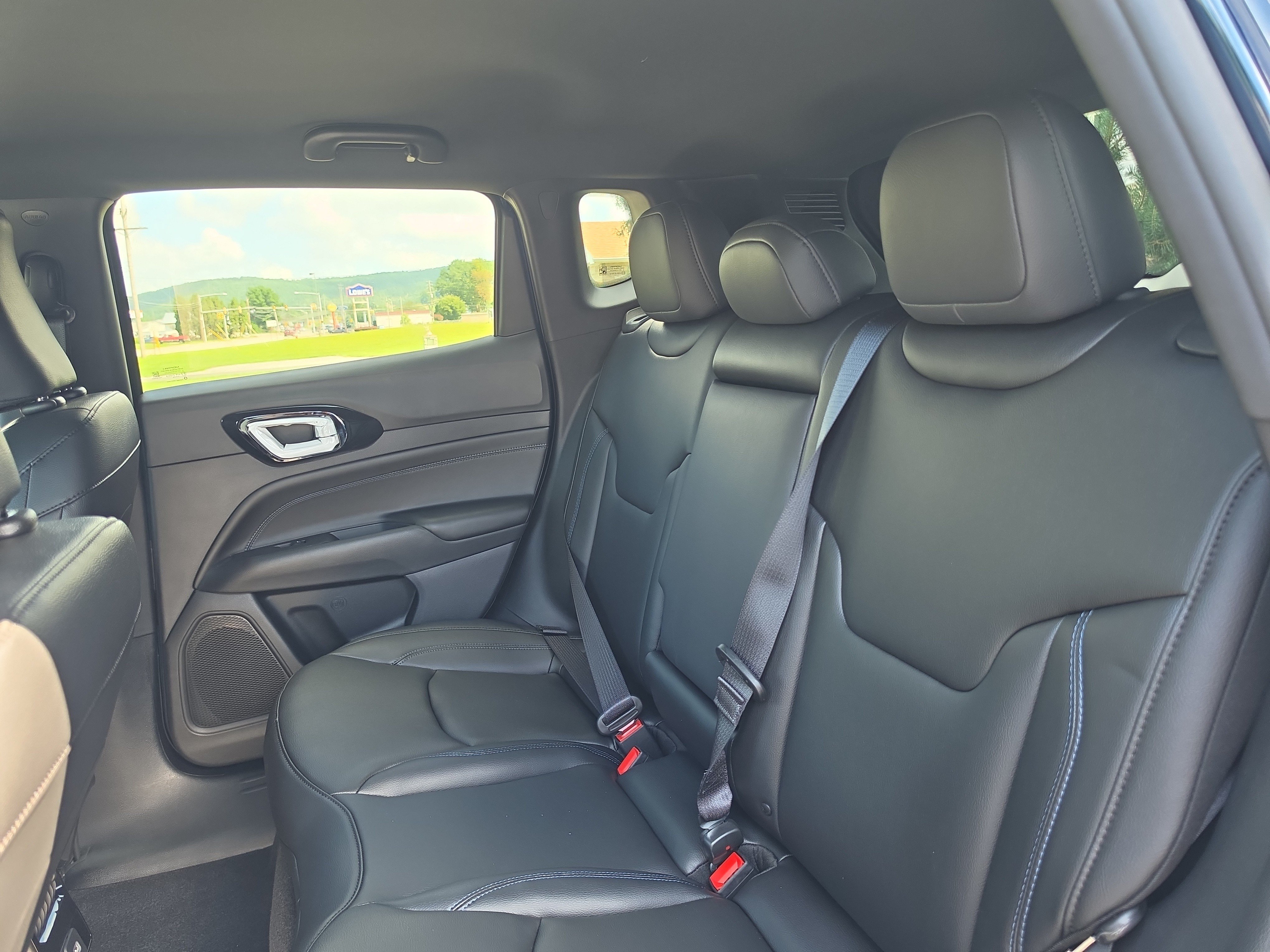New 2026 Jeep Compass Limited AWD/4WD image 14