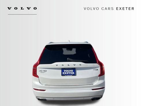 Used 2020 Volvo XC90 T5 Momentum w/ Protection Package Premier image 7