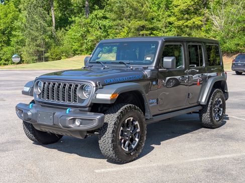 Used 2025 Jeep Wrangler Unlimited Rubicon 4xe w/ Convenience Group image 5