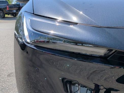 New 2026 Toyota Prius Plug-In Hybrid FWD image 7
