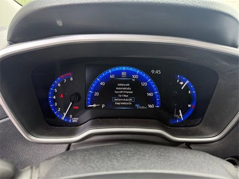 Used 2022 Toyota Corolla Cross XLE image 16