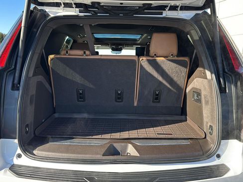 Used 2021 Cadillac Escalade Sport w/ Driver Assist Tech Package image 32