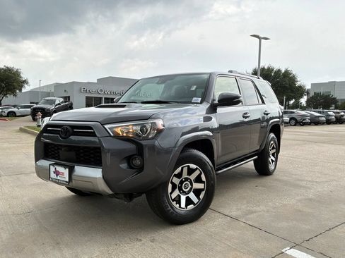 Used 2023 Toyota 4Runner TRD Off-Road Premium w/ Off Road Premium Plus Package AWD/4WD image 2