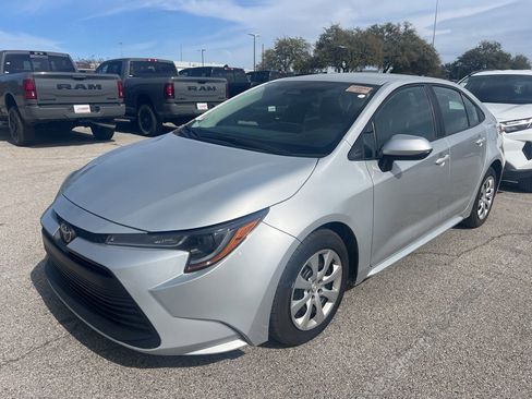 Used 2024 Toyota Corolla LE image 1